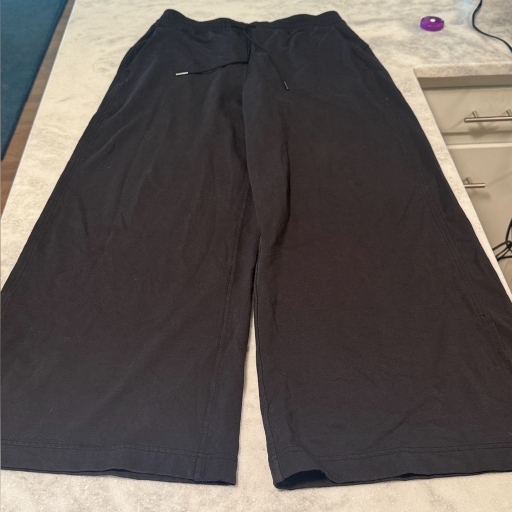 Lululemon wide leg lounge pants 12